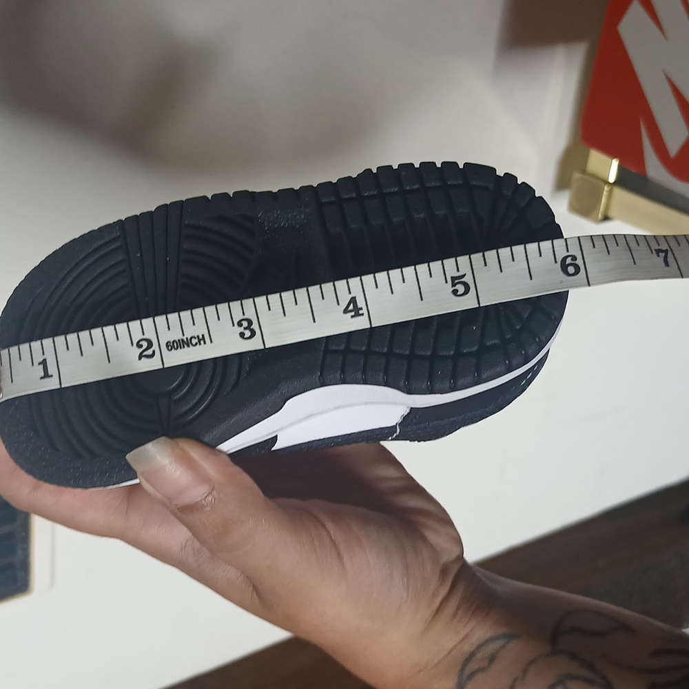 Nike Dunk Low Black And White (Panda) Size 5c - Picture 12 of 16